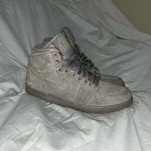 Jordan 1 High Retro Grey Suede